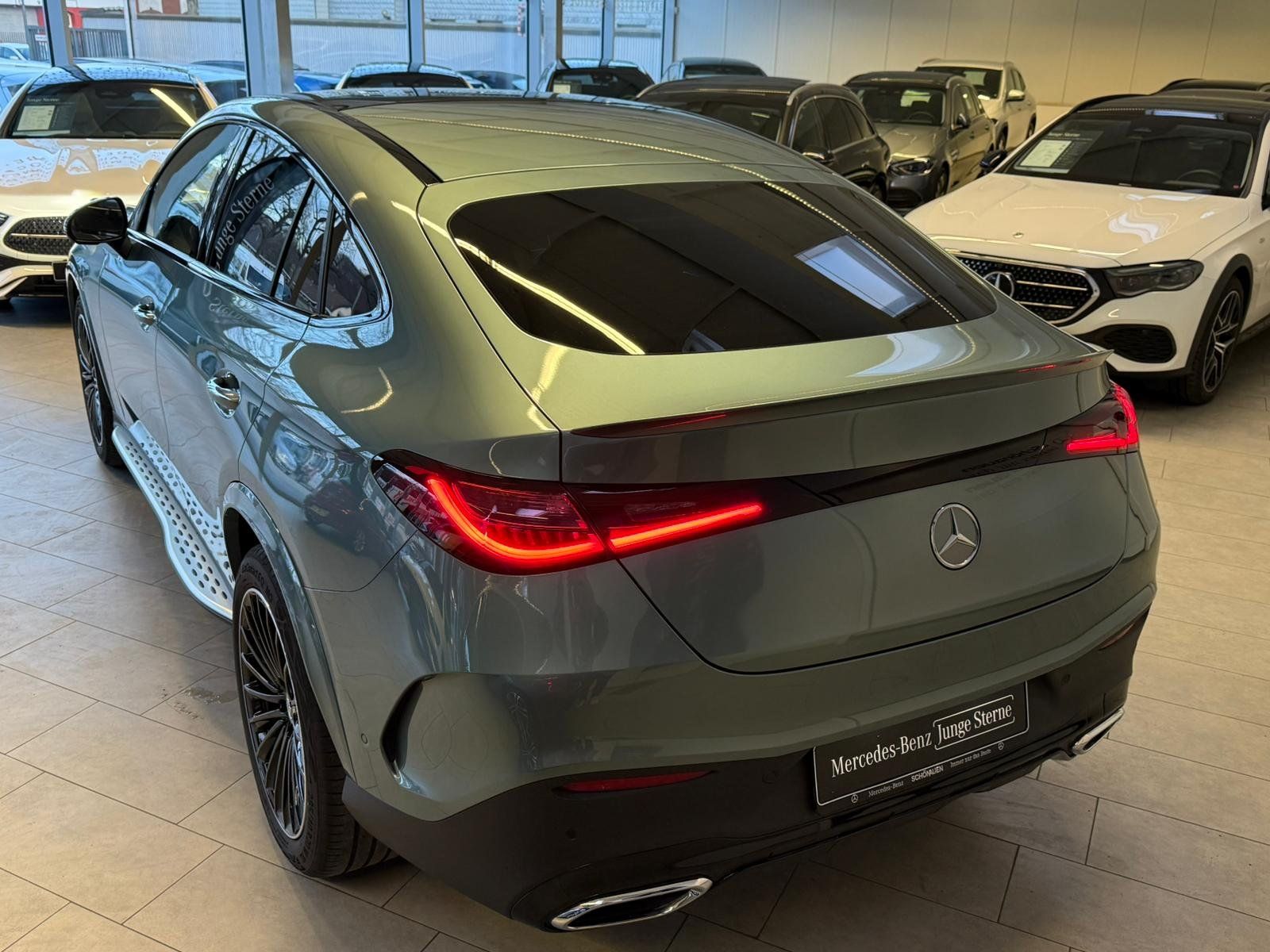 Fahrzeugabbildung Mercedes-Benz GLC 300 d 4M Coupé AMG PANO+BURM+MEMO+AHK+HUD