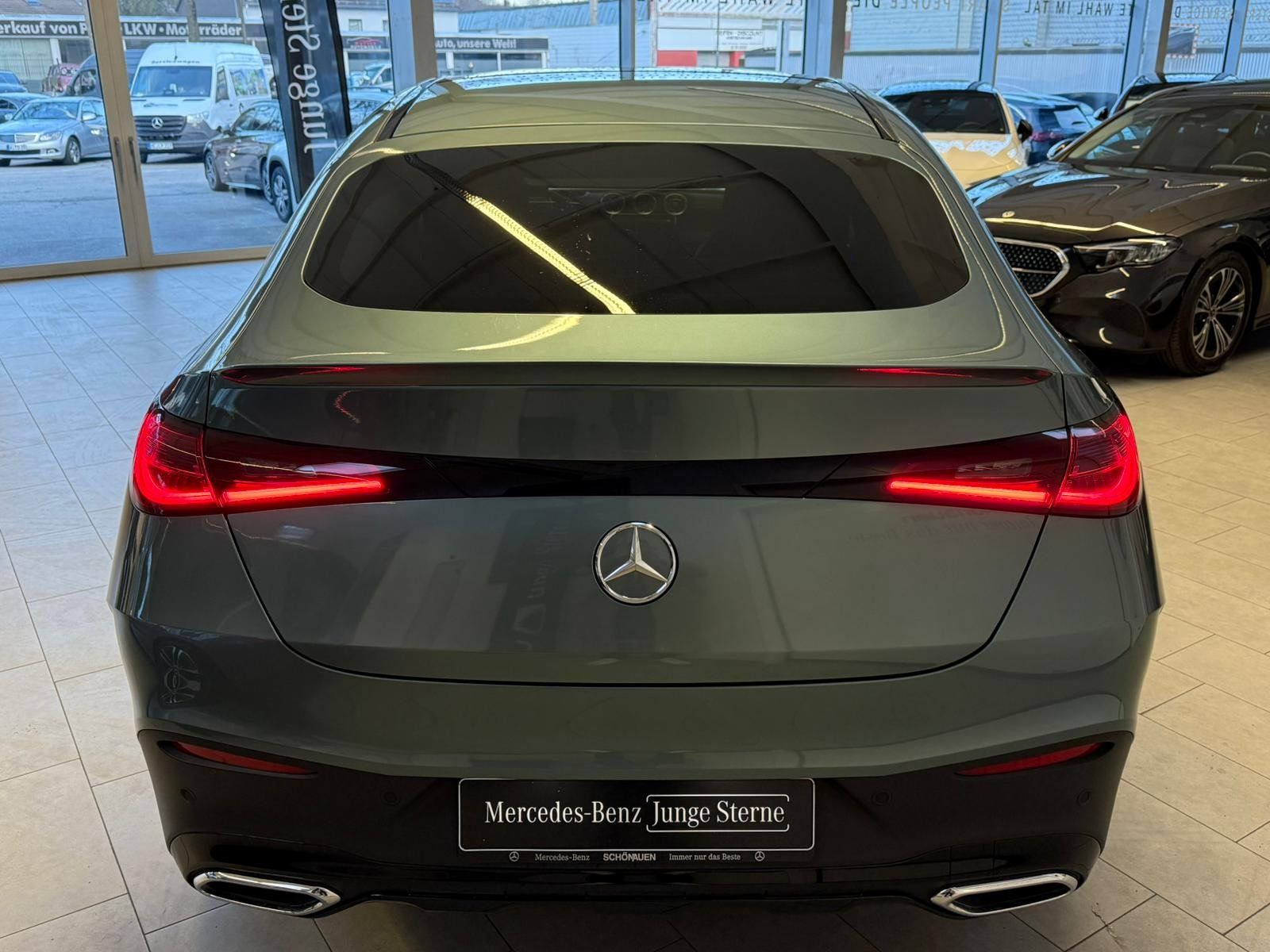 Fahrzeugabbildung Mercedes-Benz GLC 300 d 4M Coupé AMG PANO+BURM+MEMO+AHK+HUD