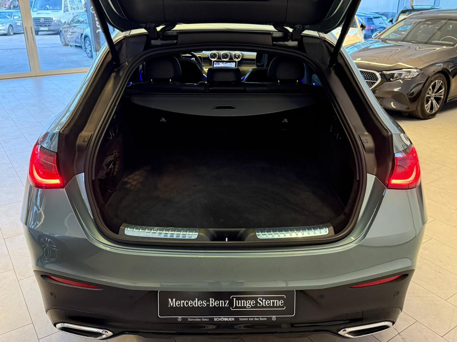 Fahrzeugabbildung Mercedes-Benz GLC 300 d 4M Coupé AMG PANO+BURM+MEMO+AHK+HUD