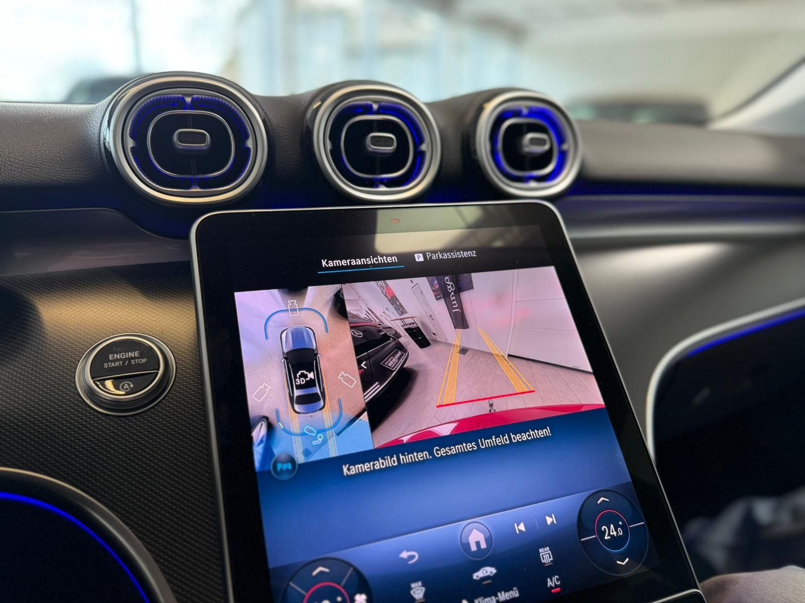 Fahrzeugabbildung Mercedes-Benz C 180 Avantgarde MEMORY+360°+AHK+TOTW+CARPLY+LED