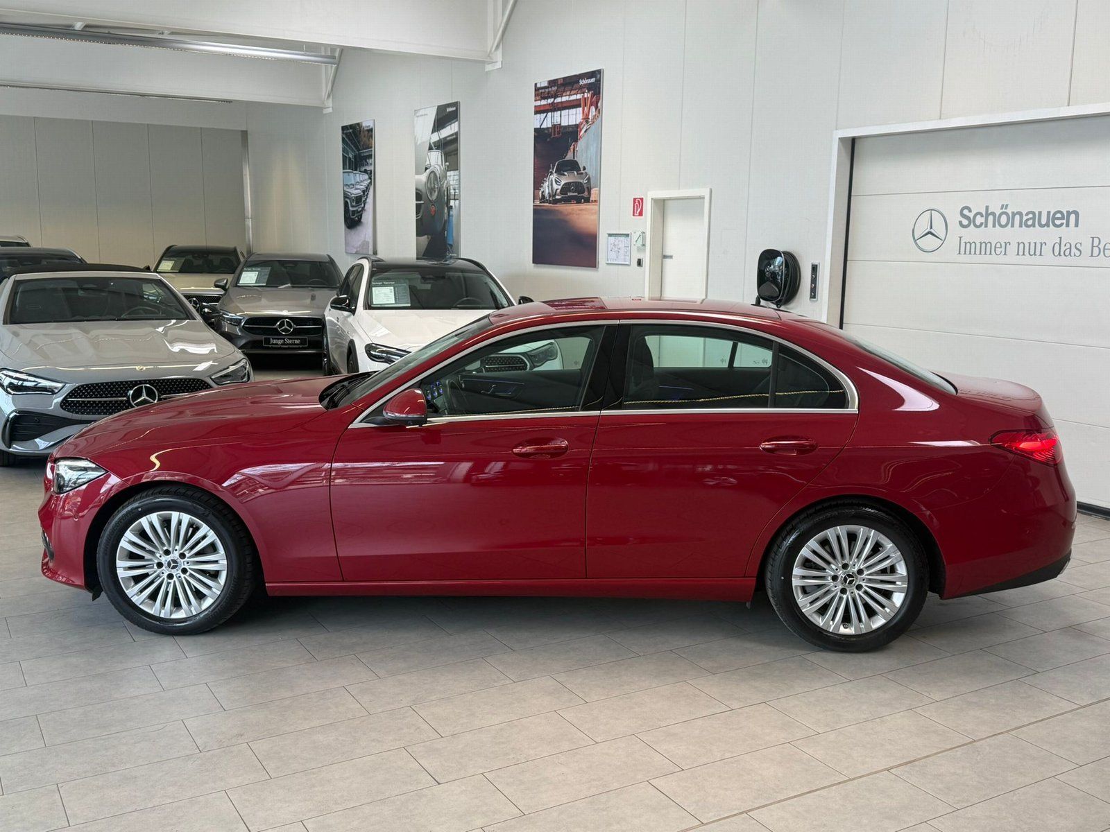 Fahrzeugabbildung Mercedes-Benz C 180 Avantgarde MEMORY+360°+AHK+TOTW+CARPLY+LED