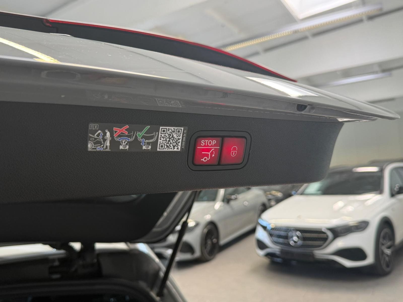 Fahrzeugabbildung Mercedes-Benz E 220 d T AMG+PANO+BURM+DISTR+AHK+360°+MEMORY