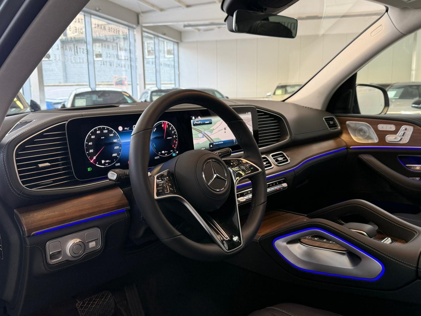 Fahrzeugabbildung Mercedes-Benz GLE 350de 4M AMG+AIRMATIC+DISTR+AHK+PANO+HUD+360
