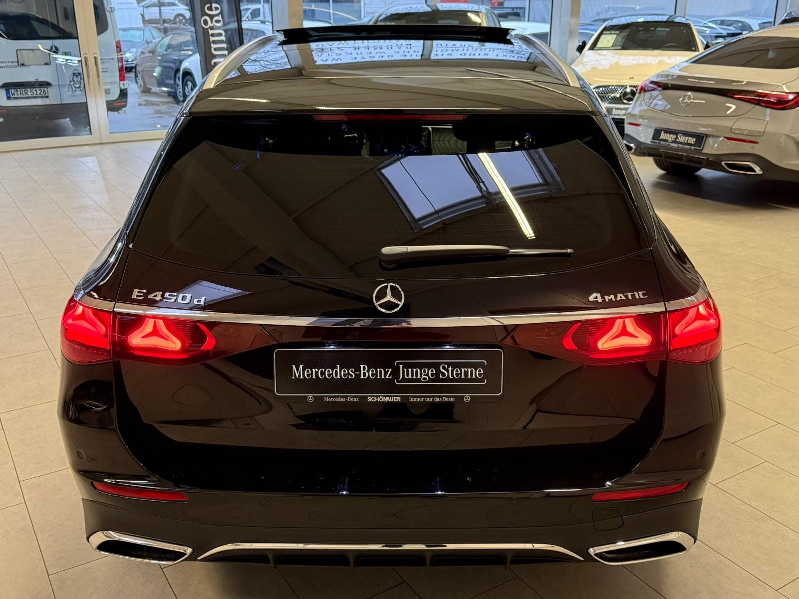 Fahrzeugabbildung Mercedes-Benz E 450 d 4M T AMG PANO+LEDER+AHK+SIDEBAGSF+DIGITA