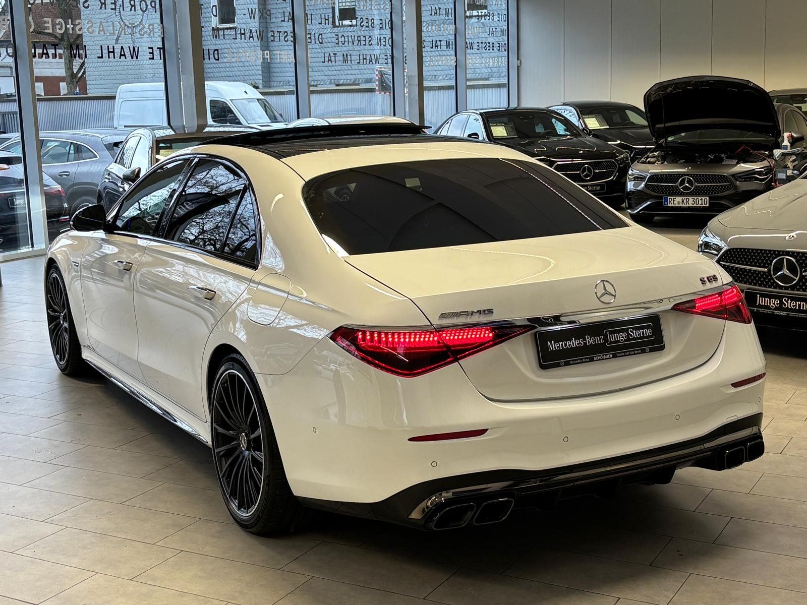 Fahrzeugabbildung Mercedes-Benz S 63 E PERF. L DISTR+HUD+BURM4D+PANO+NIGHT+360°