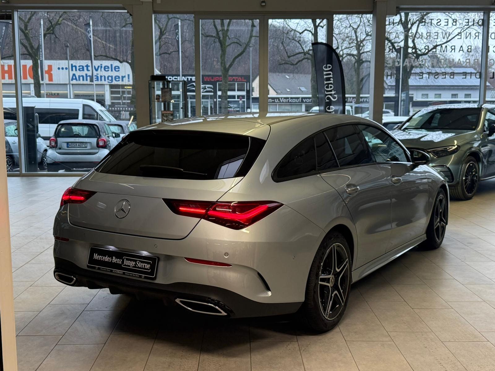 Fahrzeugabbildung Mercedes-Benz CLA 200 SB AMG+DISTR+NIGHT+360°+KEYLESS+TOTW+LED
