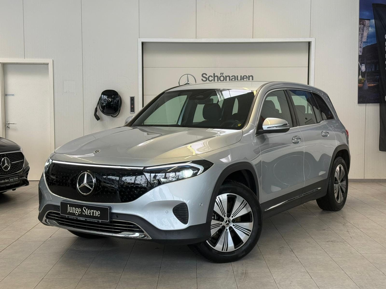 Mercedes-Benz EQB 300 4M PROGRESSIVEADVPLUS+MEMORY+CARPLAY+VZ