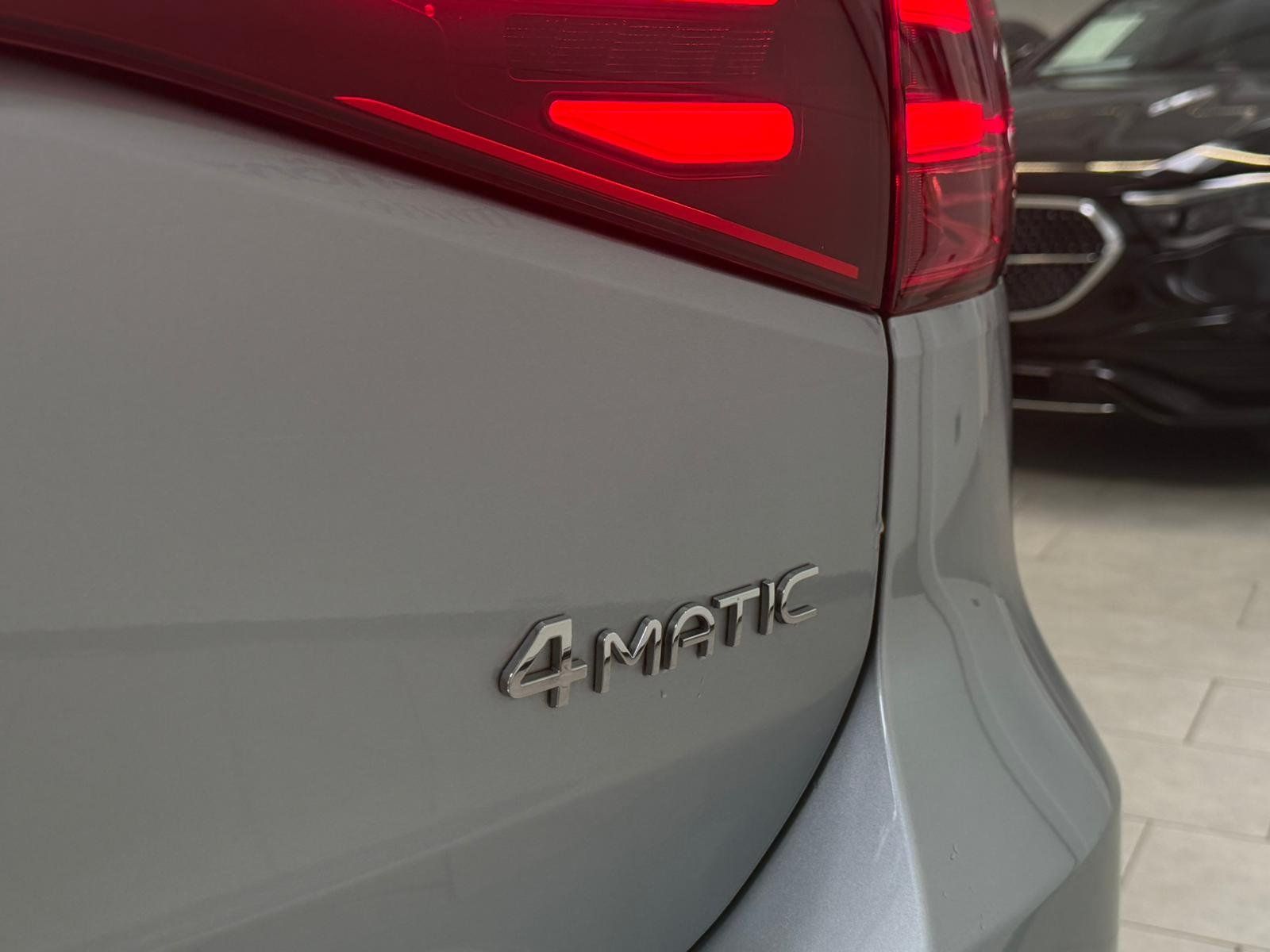 Fahrzeugabbildung Mercedes-Benz EQB 300 4M PROGRESSIVEADVPLUS+MEMORY+CARPLAY+VZ