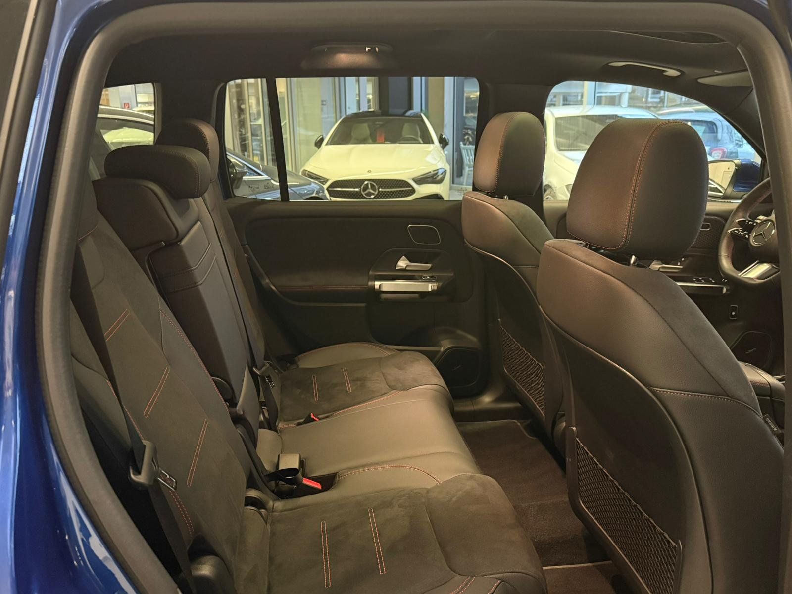 Fahrzeugabbildung Mercedes-Benz EQB 350 4M AMG+DISTR+PANO+HUD+BURMES+MEMORY+360°