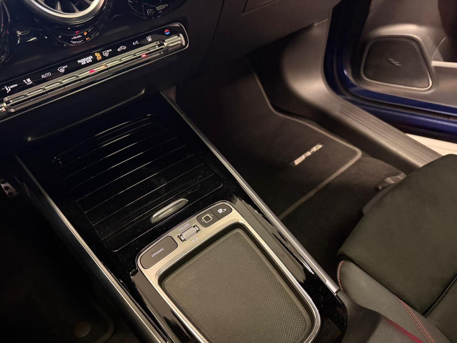 Fahrzeugabbildung Mercedes-Benz EQB 350 4M AMG+DISTR+PANO+HUD+BURMES+MEMORY+360°