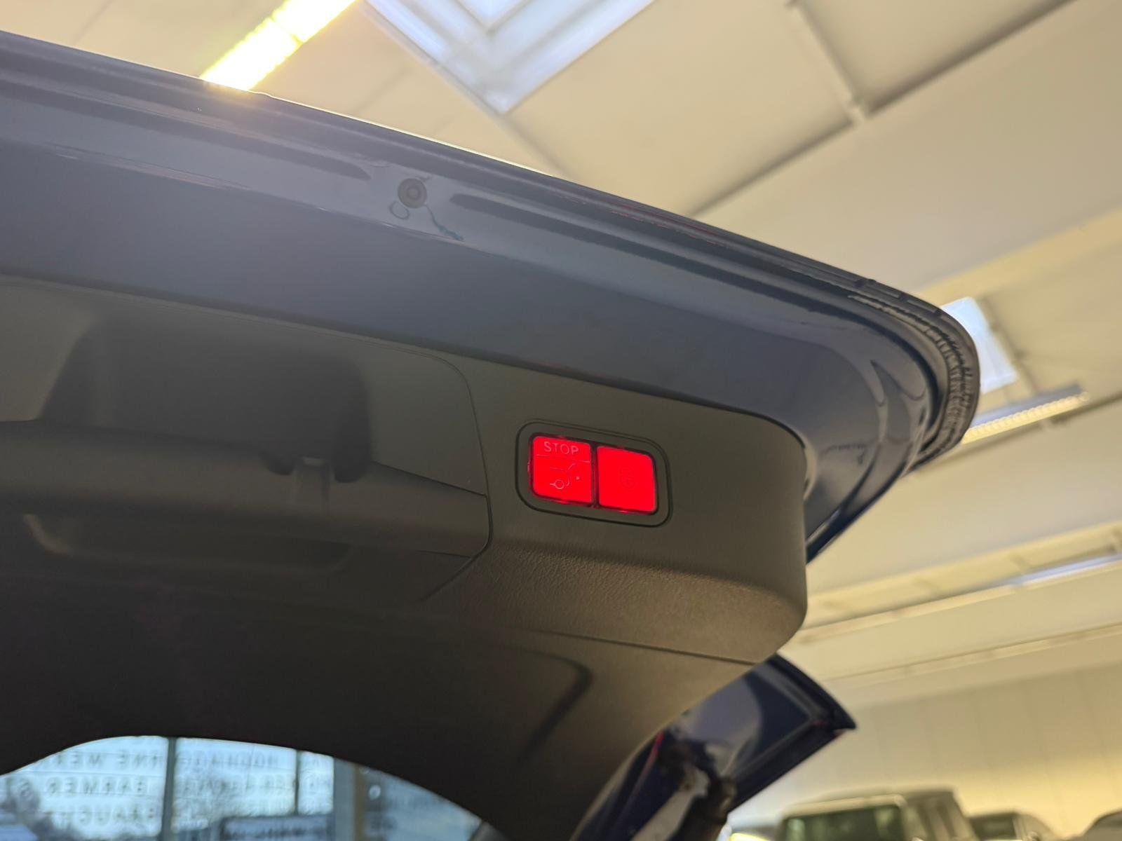 Fahrzeugabbildung Mercedes-Benz EQB 350 4M AMG+DISTR+PANO+HUD+BURMES+MEMORY+360°