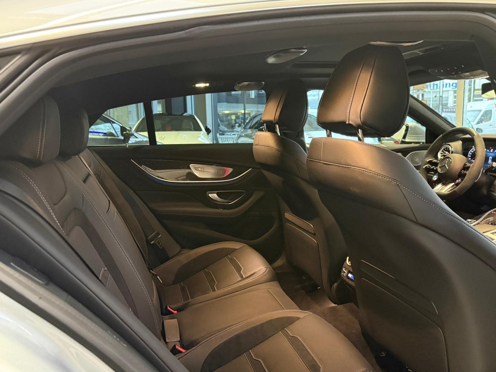 Fahrzeugabbildung Mercedes-Benz GT 63 4M PERF.AGA+CARBON+DIST+HUD+BURM.HIGH+STHZ