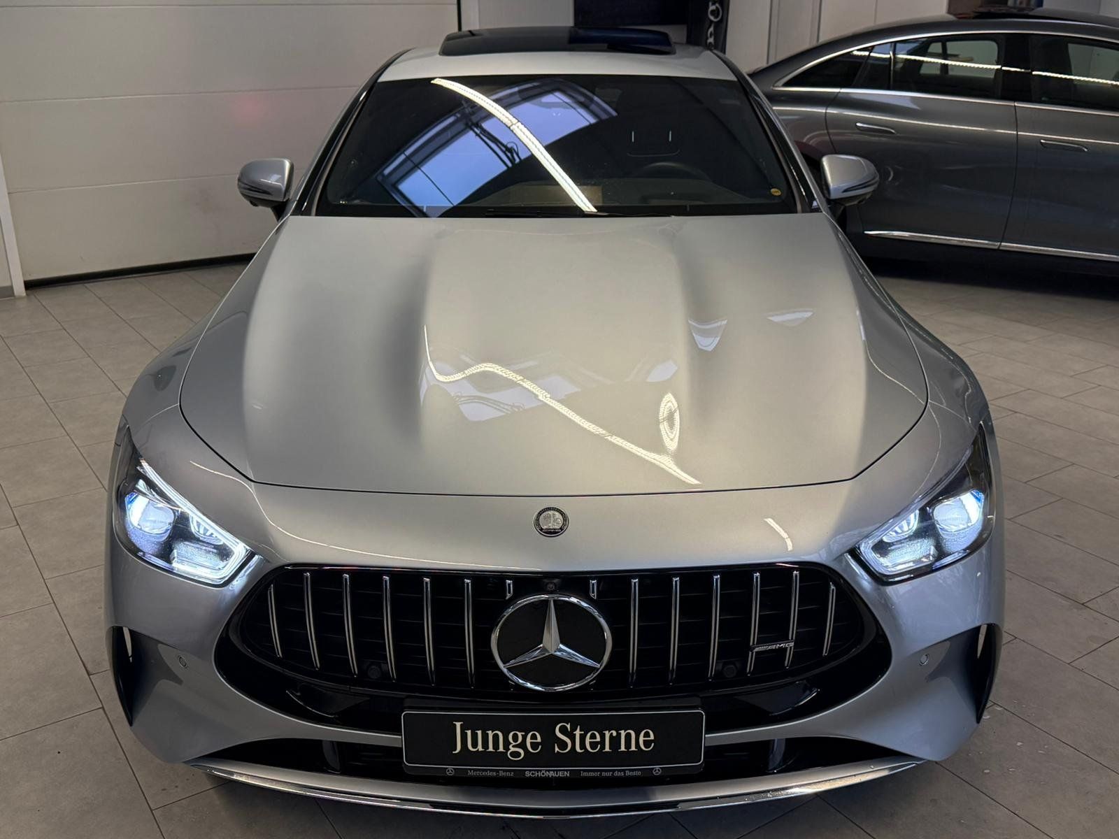 Fahrzeugabbildung Mercedes-Benz GT 63 4M PERF.AGA+CARBON+DIST+HUD+BURM.HIGH+STHZ