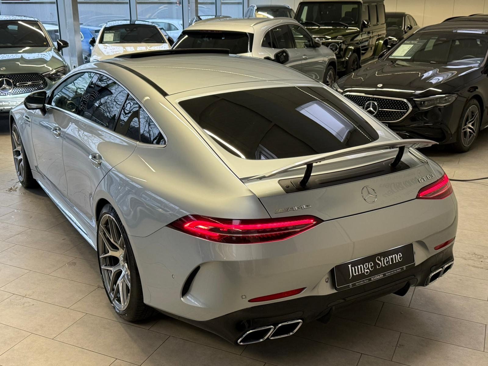 Fahrzeugabbildung Mercedes-Benz GT 63 4M PERF.AGA+CARBON+DIST+HUD+BURM.HIGH+STHZ