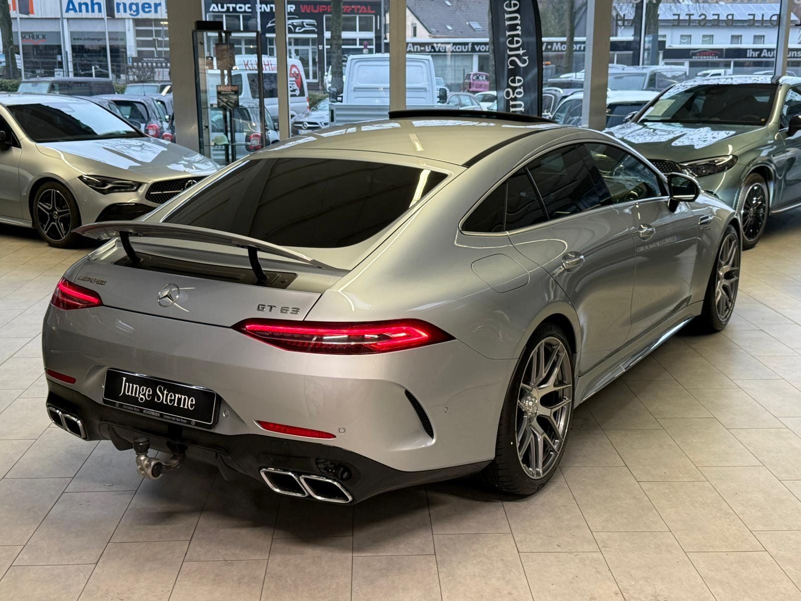 Fahrzeugabbildung Mercedes-Benz GT 63 4M PERF.AGA+CARBON+DIST+HUD+BURM.HIGH+STHZ