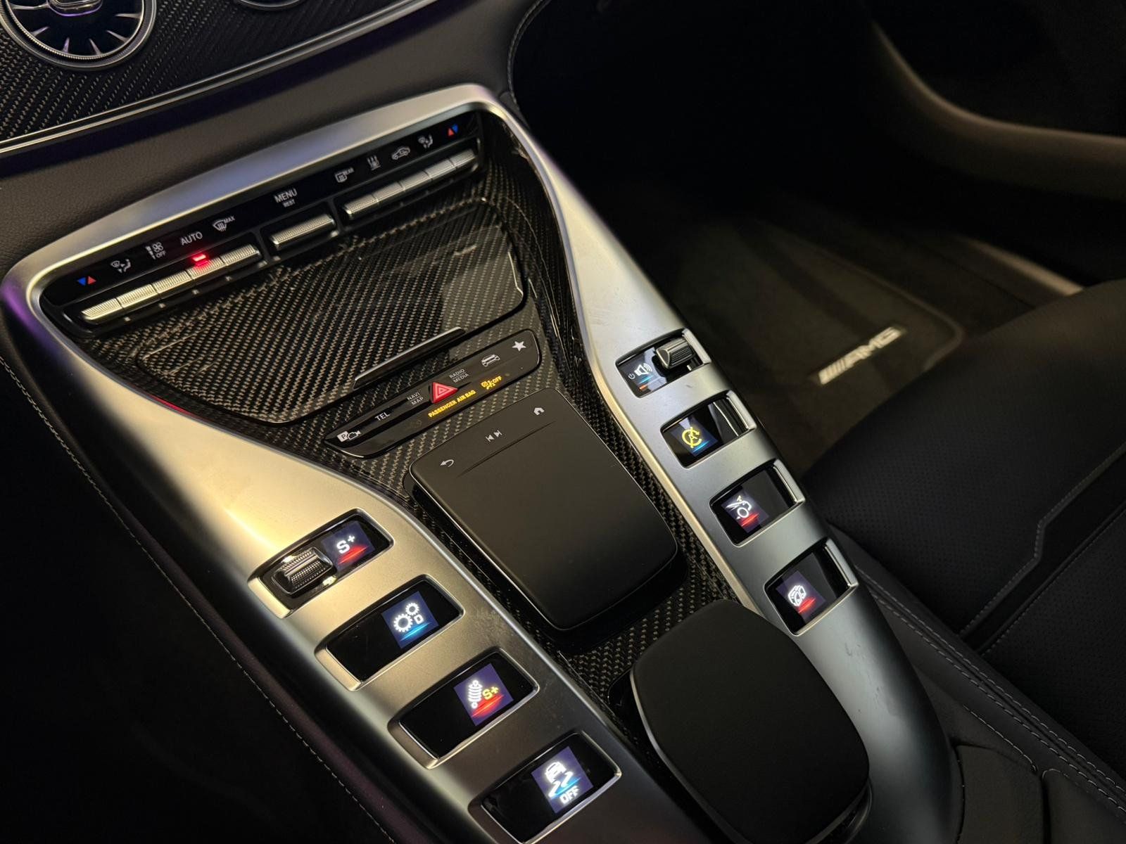 Fahrzeugabbildung Mercedes-Benz GT 63 4M PERF.AGA+CARBON+DIST+HUD+BURM.HIGH+STHZ