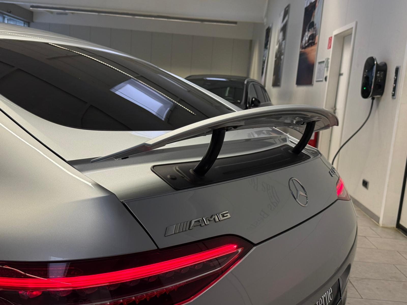 Fahrzeugabbildung Mercedes-Benz GT 63 4M PERF.AGA+CARBON+DIST+HUD+BURM.HIGH+STHZ