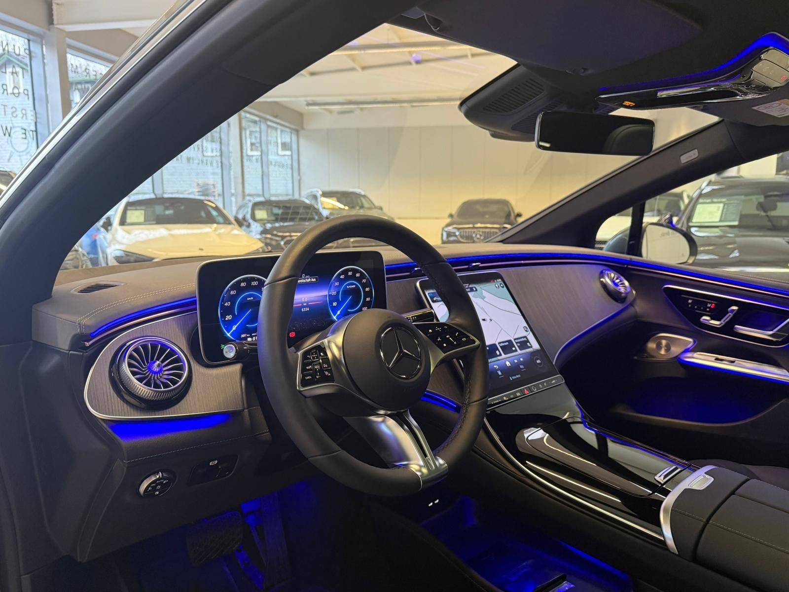 Fahrzeugabbildung Mercedes-Benz EQE 350+ Electric Art PANO+BURM+DISTR+360+MEMORY