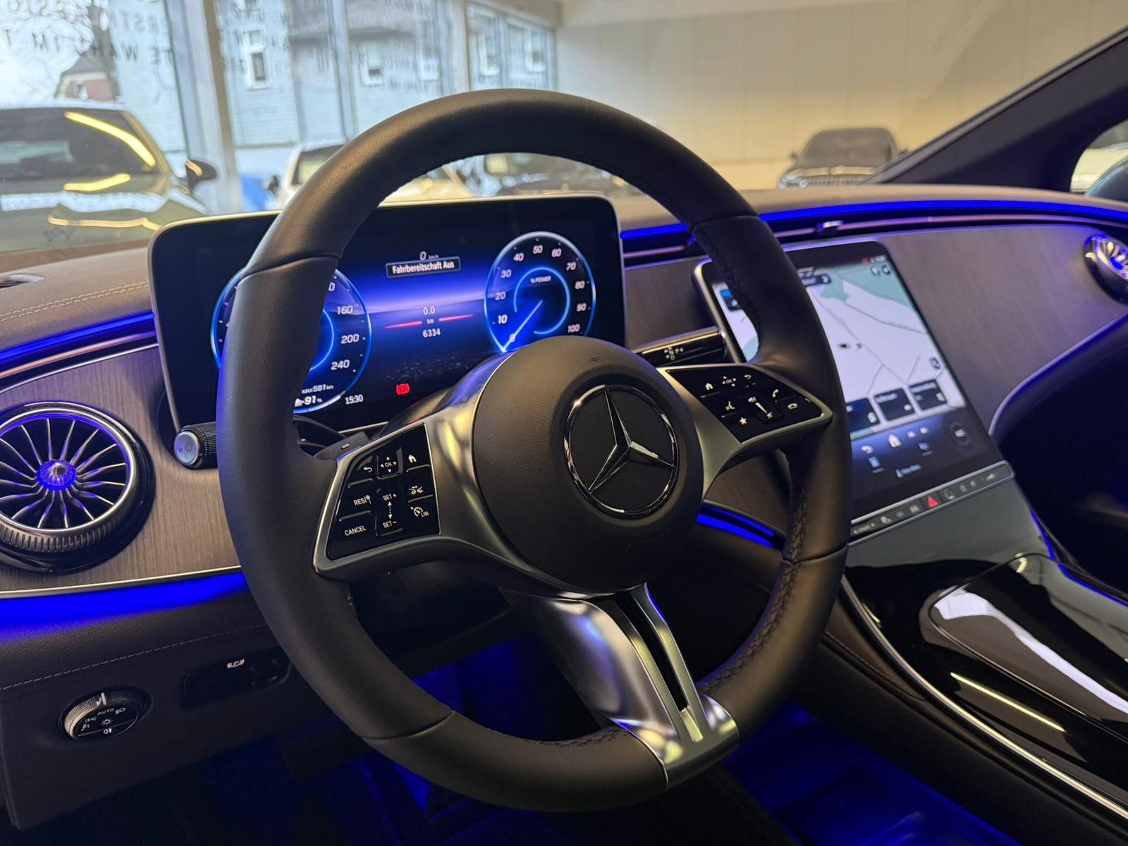 Fahrzeugabbildung Mercedes-Benz EQE 350+ Electric Art PANO+BURM+DISTR+360+MEMORY