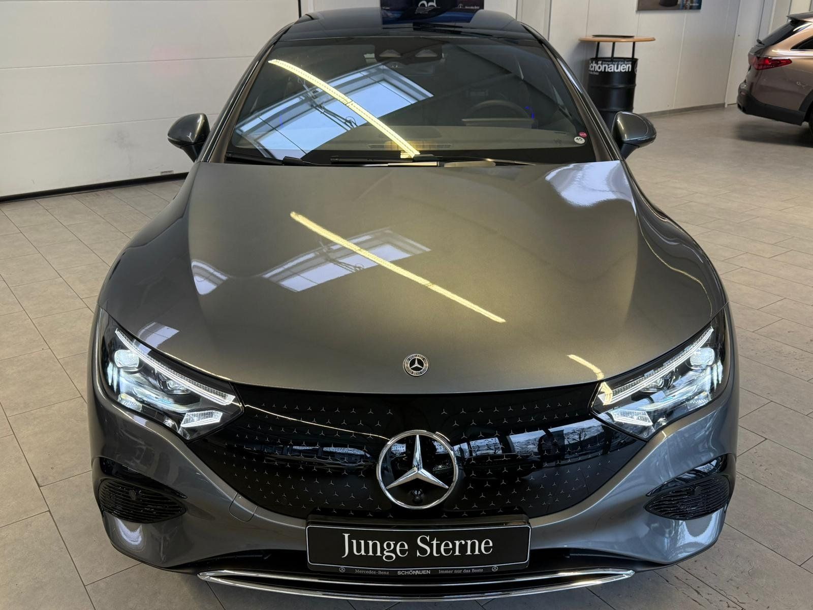 Fahrzeugabbildung Mercedes-Benz EQE 350+ Electric Art PANO+BURM+DISTR+360+MEMORY