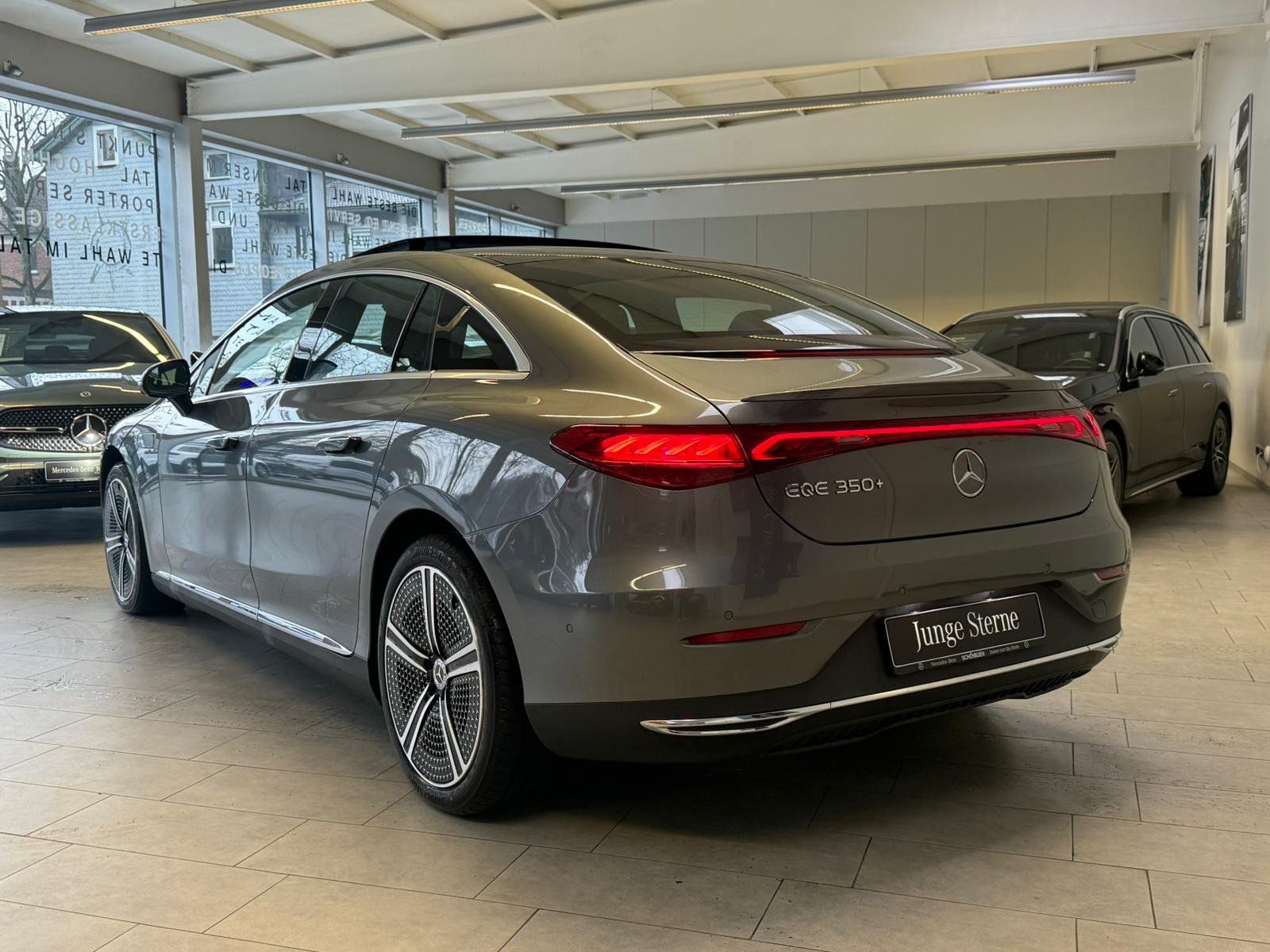 Fahrzeugabbildung Mercedes-Benz EQE 350+ Electric Art PANO+BURM+DISTR+360+MEMORY