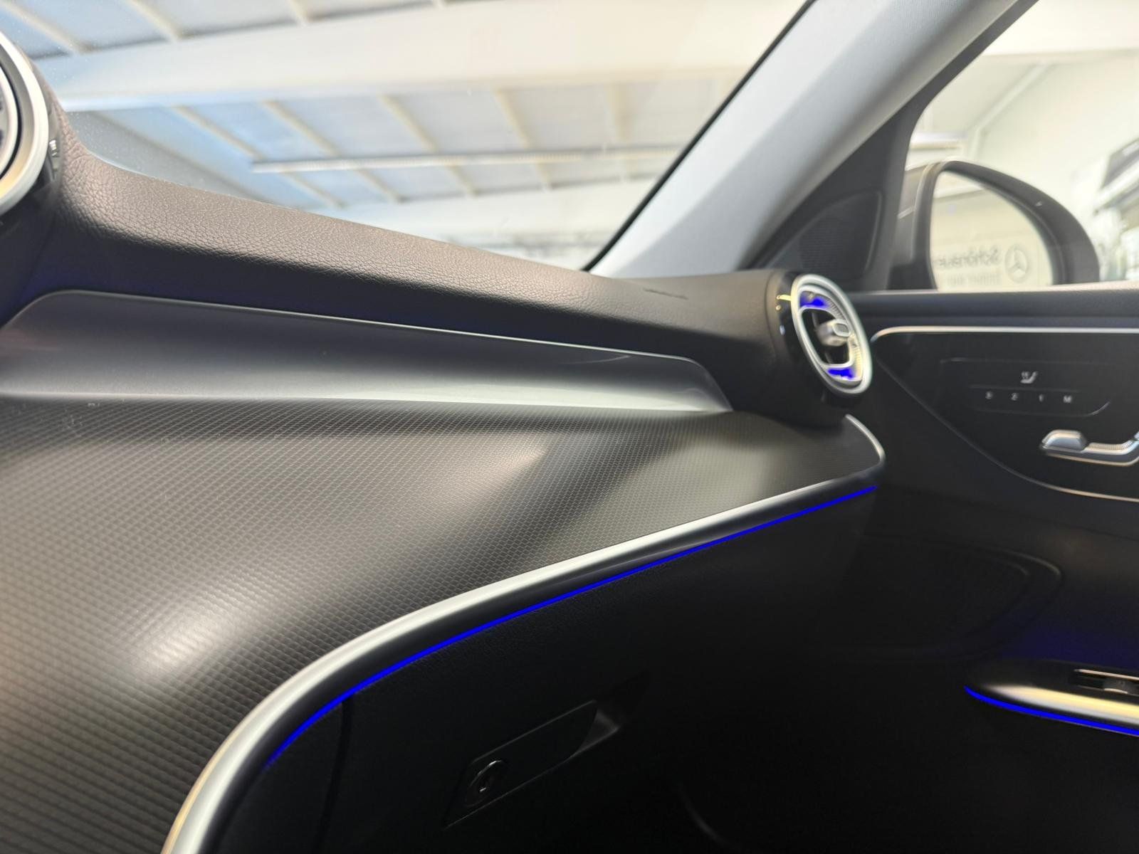 Fahrzeugabbildung Mercedes-Benz C 180 T AVANTGARDE ADVPLUS+DISTRO+MEMORY+TOTWINK