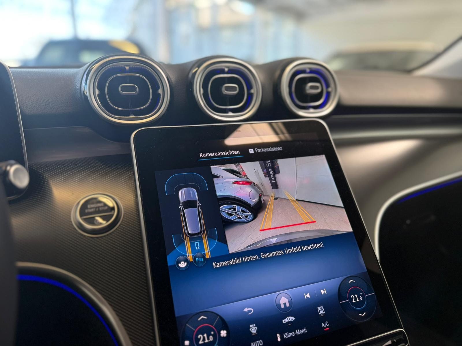 Fahrzeugabbildung Mercedes-Benz C 180 T AVANTGARDE ADVPLUS+DISTRO+MEMORY+TOTWINK