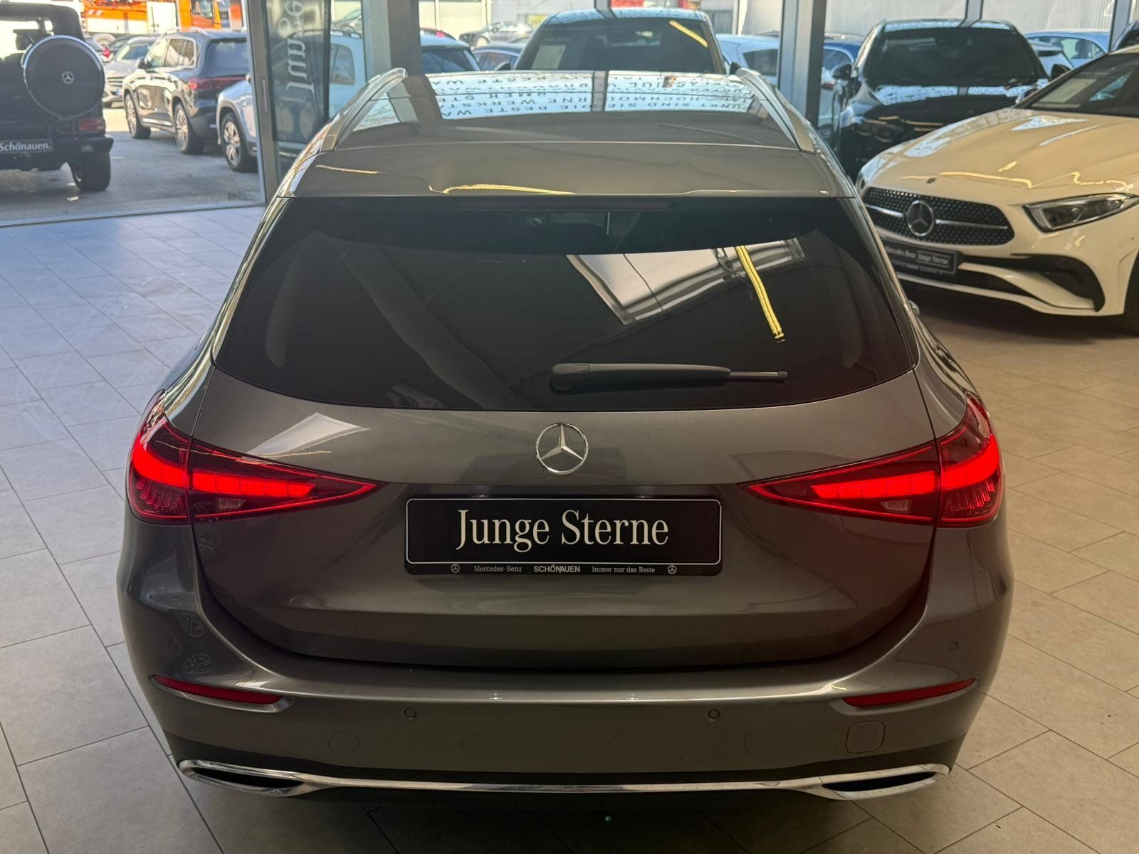 Fahrzeugabbildung Mercedes-Benz C 180 T AVANTGARDE ADVPLUS+DISTRO+MEMORY+TOTWINK