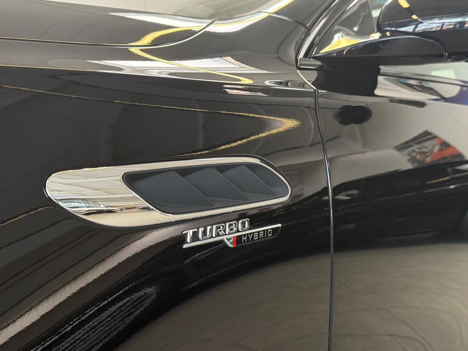 Fahrzeugabbildung Mercedes-Benz E53 4M+ DRIVERS+BURM4D+DISTR+HUD+PANO+MEMORY+360