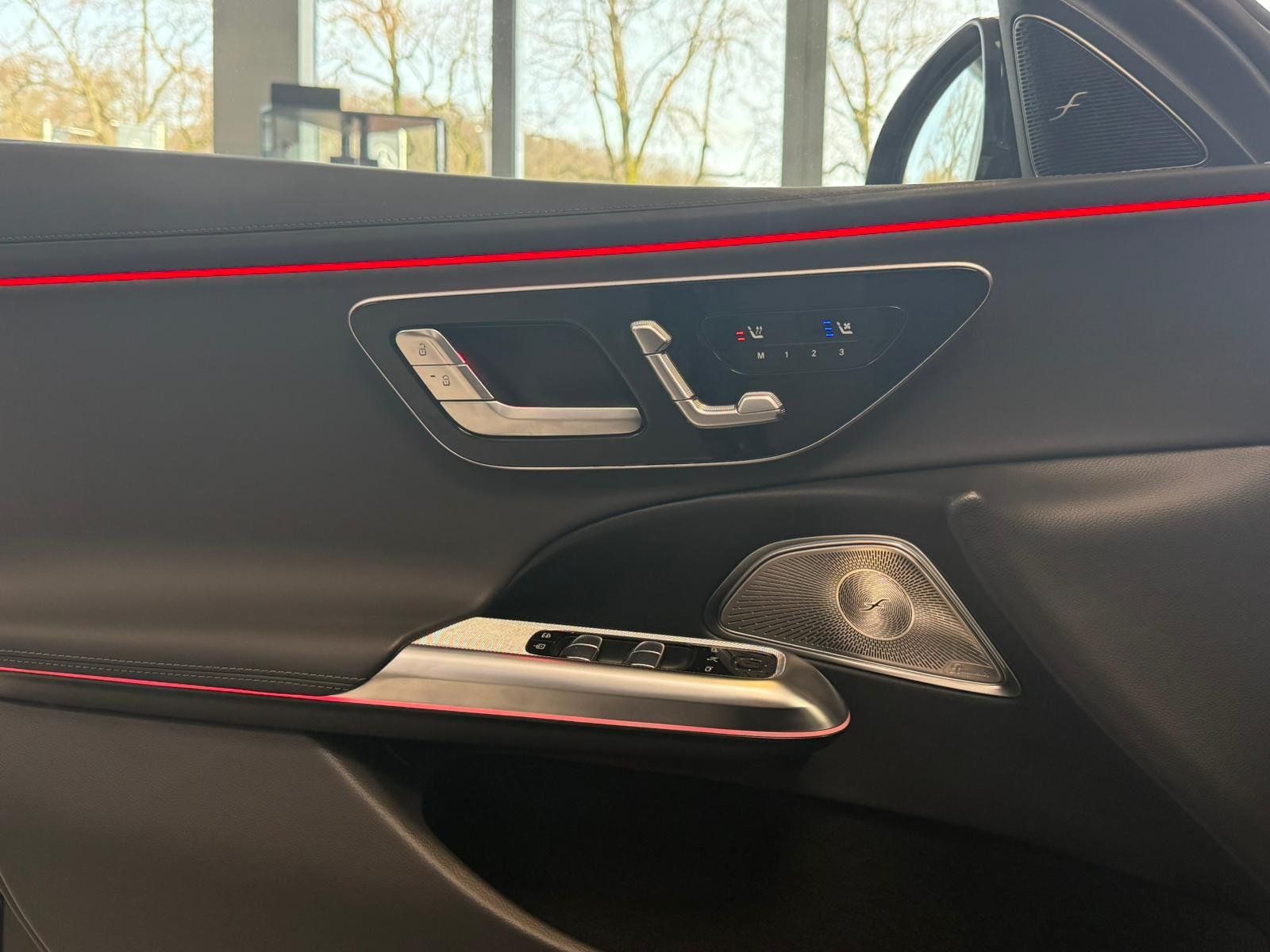 Fahrzeugabbildung Mercedes-Benz E53 4M+ DRIVERS+BURM4D+DISTR+HUD+PANO+MEMORY+360