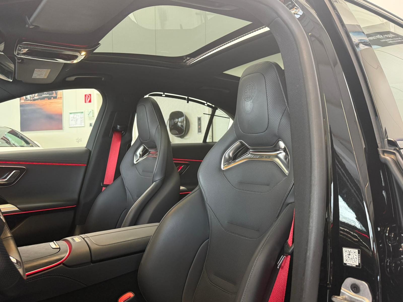 Fahrzeugabbildung Mercedes-Benz E53 4M+ DRIVERS+BURM4D+DISTR+HUD+PANO+MEMORY+360