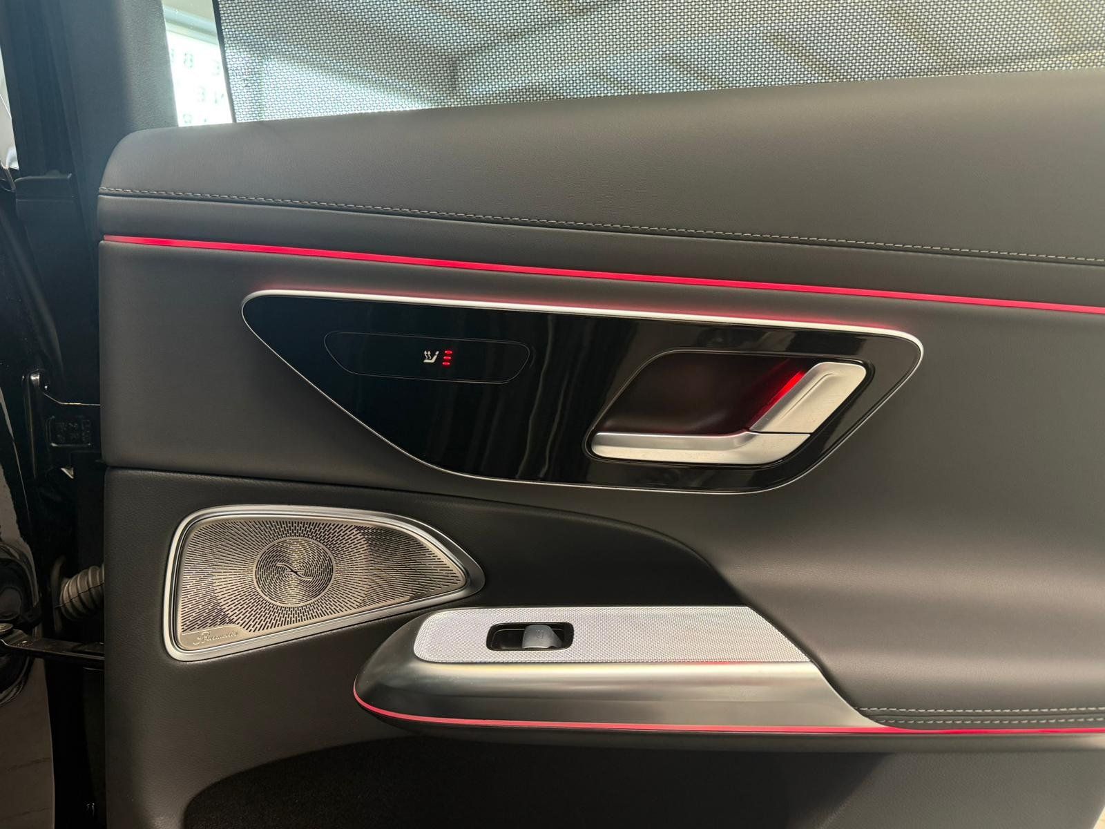 Fahrzeugabbildung Mercedes-Benz E53 4M+ DRIVERS+BURM4D+DISTR+HUD+PANO+MEMORY+360