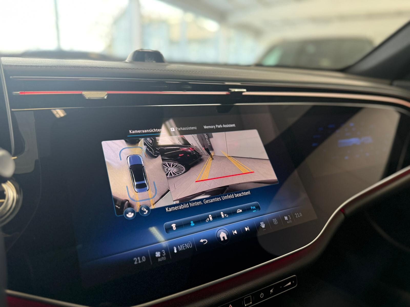 Fahrzeugabbildung Mercedes-Benz E53 4M+ DRIVERS+BURM4D+DISTR+HUD+PANO+MEMORY+360