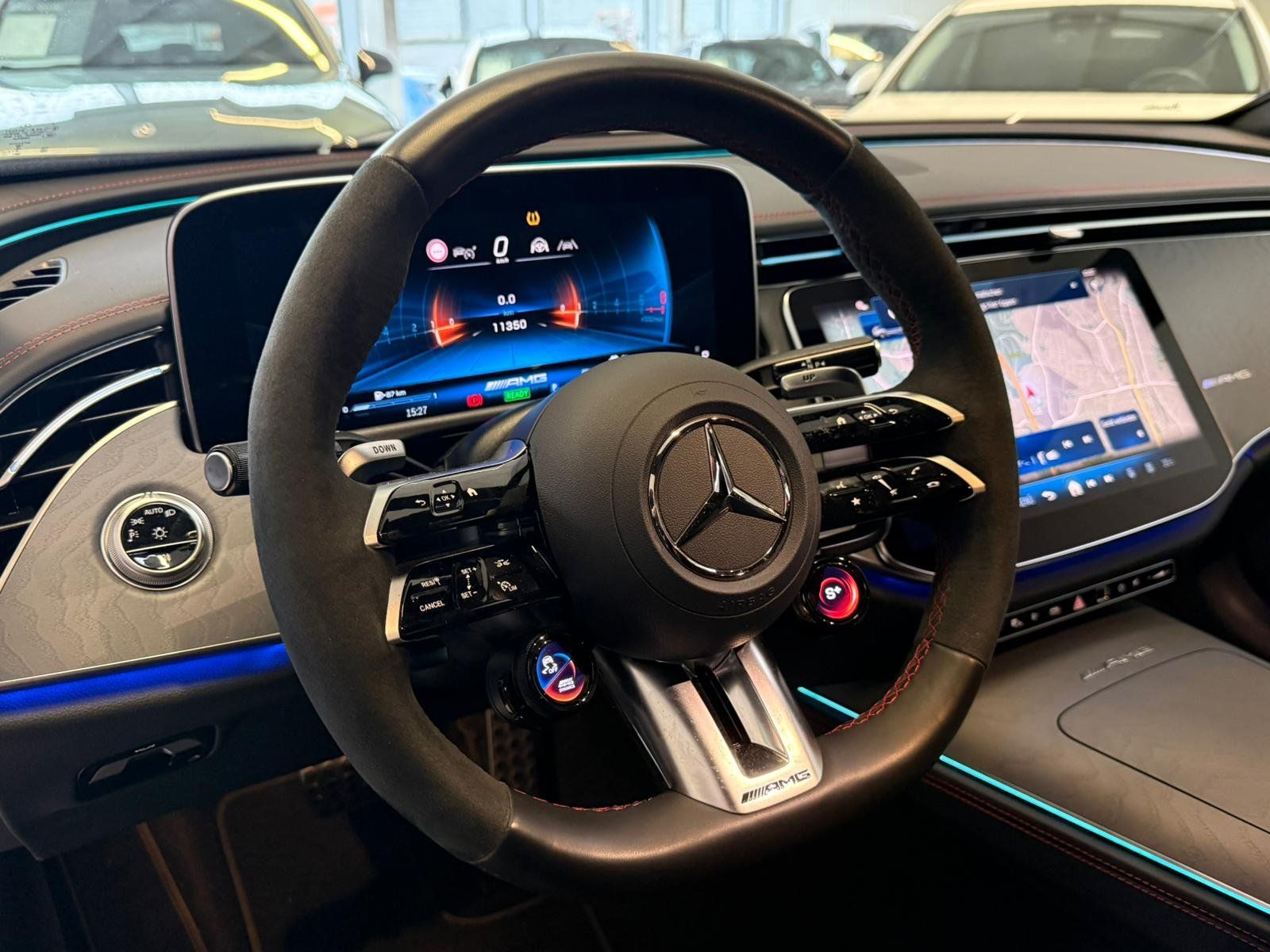 Fahrzeugabbildung Mercedes-Benz E 53 4M+ T DISTR+BURM4D+AHK+HUD+MEMORY+KEYLESS