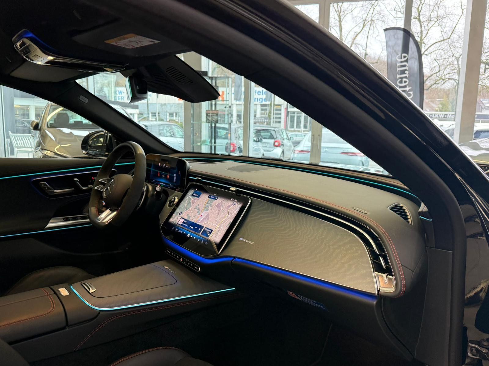 Fahrzeugabbildung Mercedes-Benz E 53 4M+ T DISTR+BURM4D+AHK+HUD+MEMORY+KEYLESS