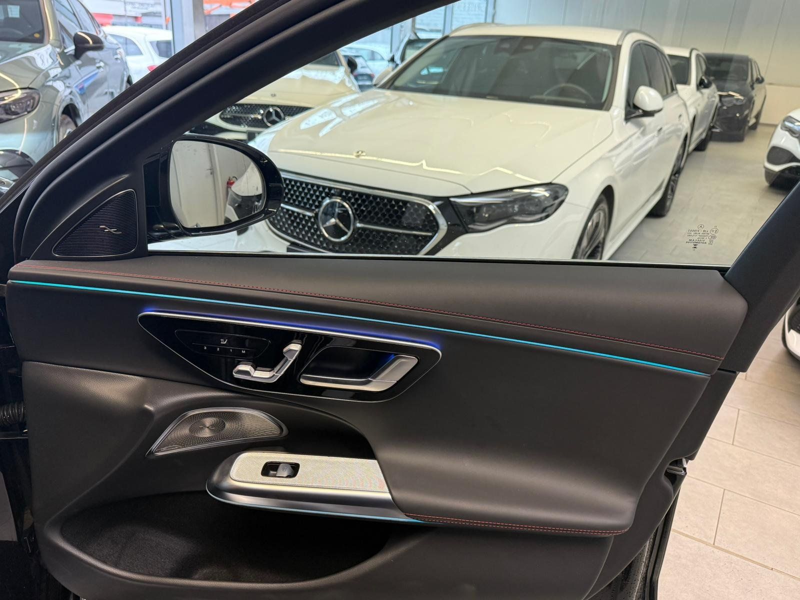 Fahrzeugabbildung Mercedes-Benz E 53 4M+ T DISTR+BURM4D+AHK+HUD+MEMORY+KEYLESS