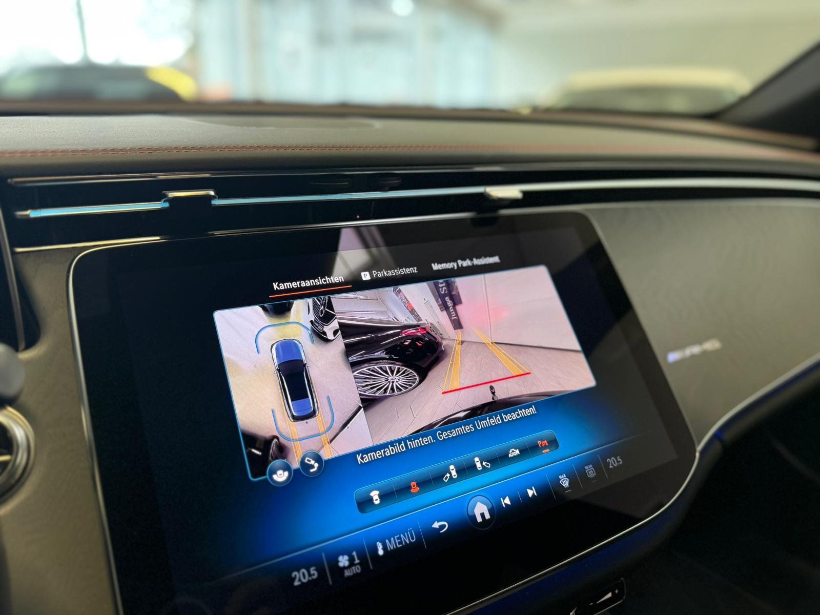 Fahrzeugabbildung Mercedes-Benz E 53 4M+ T DISTR+BURM4D+AHK+HUD+MEMORY+KEYLESS