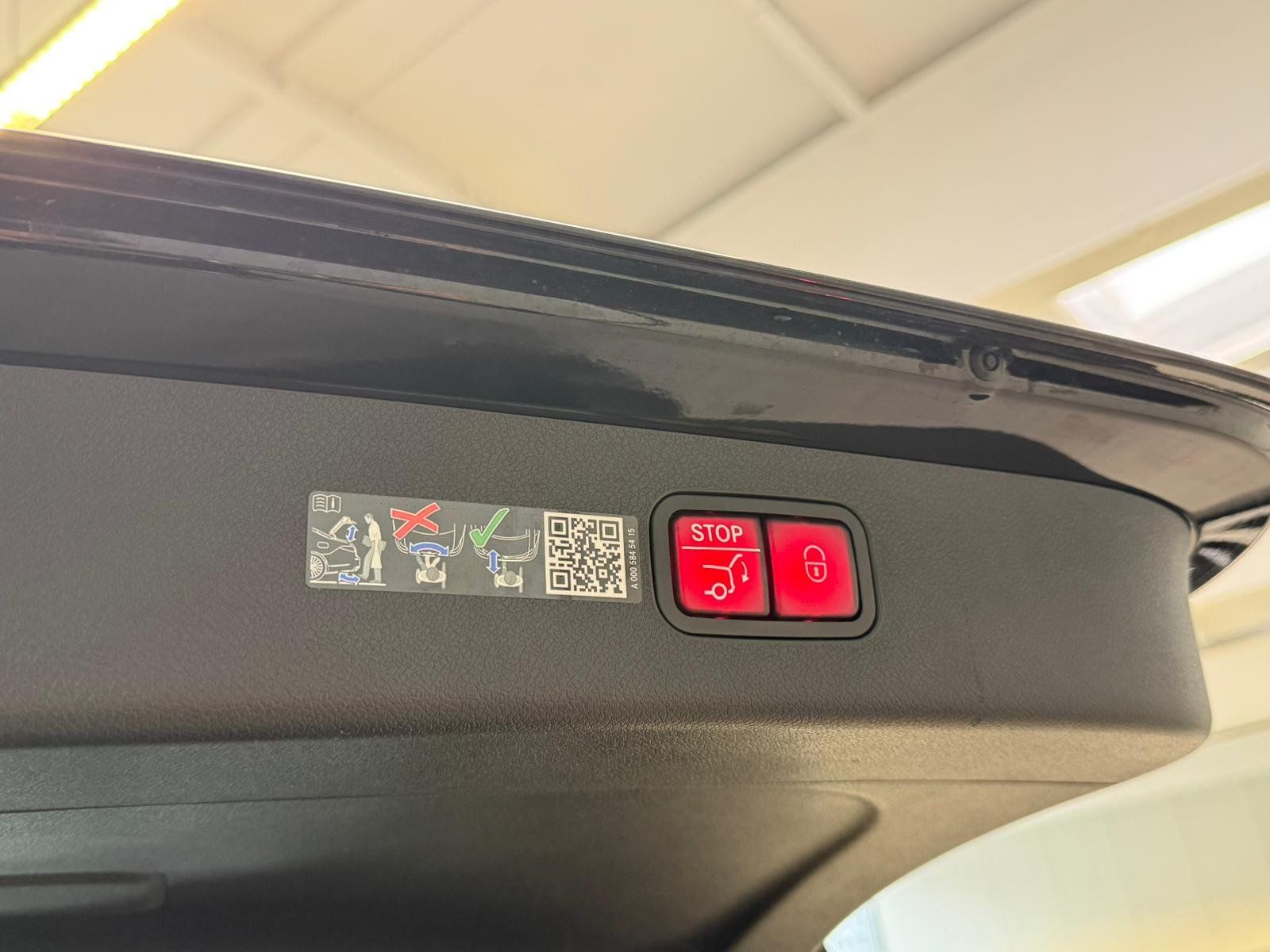 Fahrzeugabbildung Mercedes-Benz E 53 4M+ T DISTR+BURM4D+AHK+HUD+MEMORY+KEYLESS