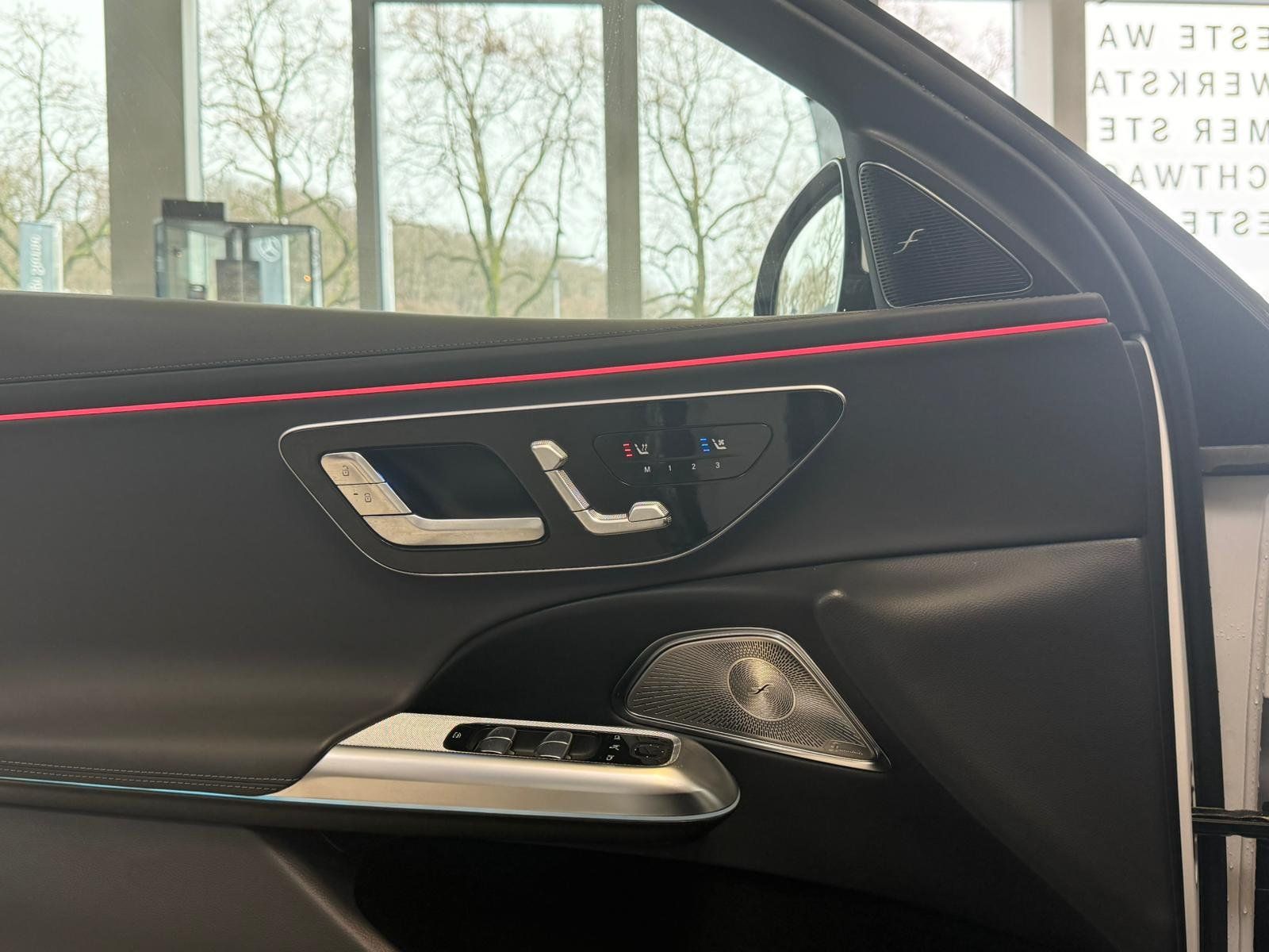 Fahrzeugabbildung Mercedes-Benz E 53 4M+ T DISTR+BURM4D+AHK+PANO+HUD+MEMORY+360°