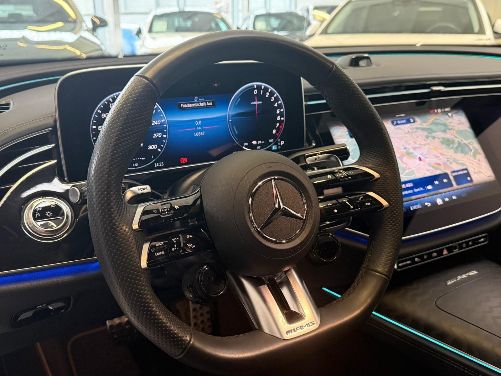 Fahrzeugabbildung Mercedes-Benz E 53 4M+ T DISTR+BURM4D+AHK+PANO+HUD+MEMORY+360°