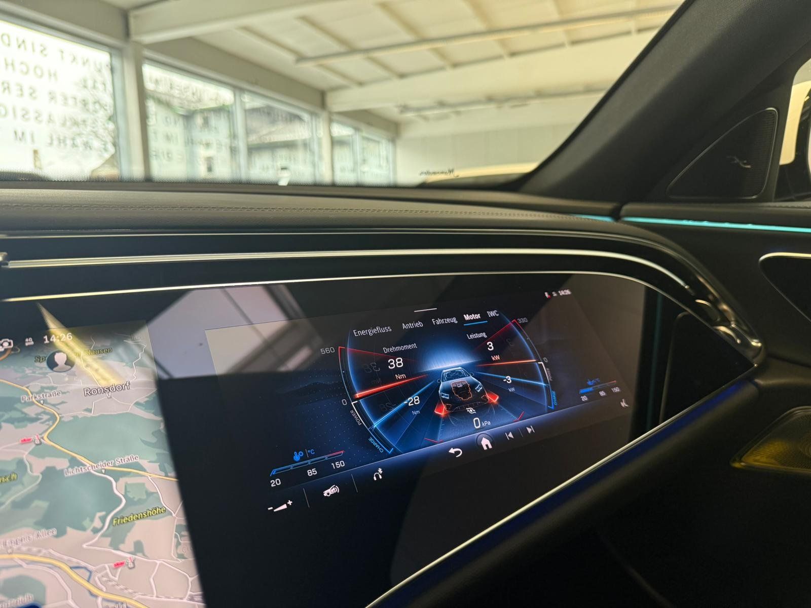 Fahrzeugabbildung Mercedes-Benz E 53 4M+ T DISTR+BURM4D+AHK+PANO+HUD+MEMORY+360°