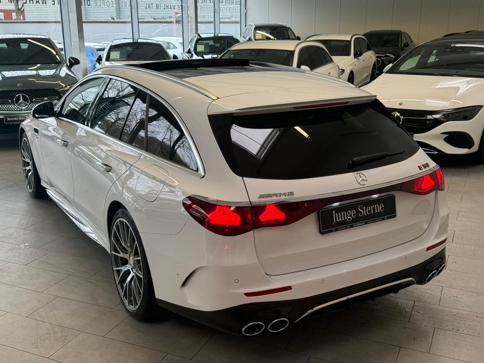 Fahrzeugabbildung Mercedes-Benz E 53 4M+ T DISTR+BURM4D+AHK+PANO+HUD+MEMORY+360°