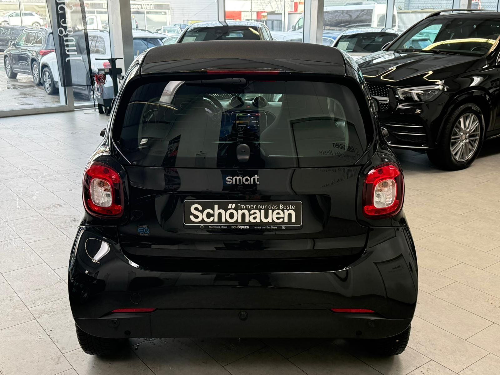 Fahrzeugabbildung Smart EQ fortwo+ KLIMAAUTO+SHZ+DAB+ALLWETTER+TEMP+ALU