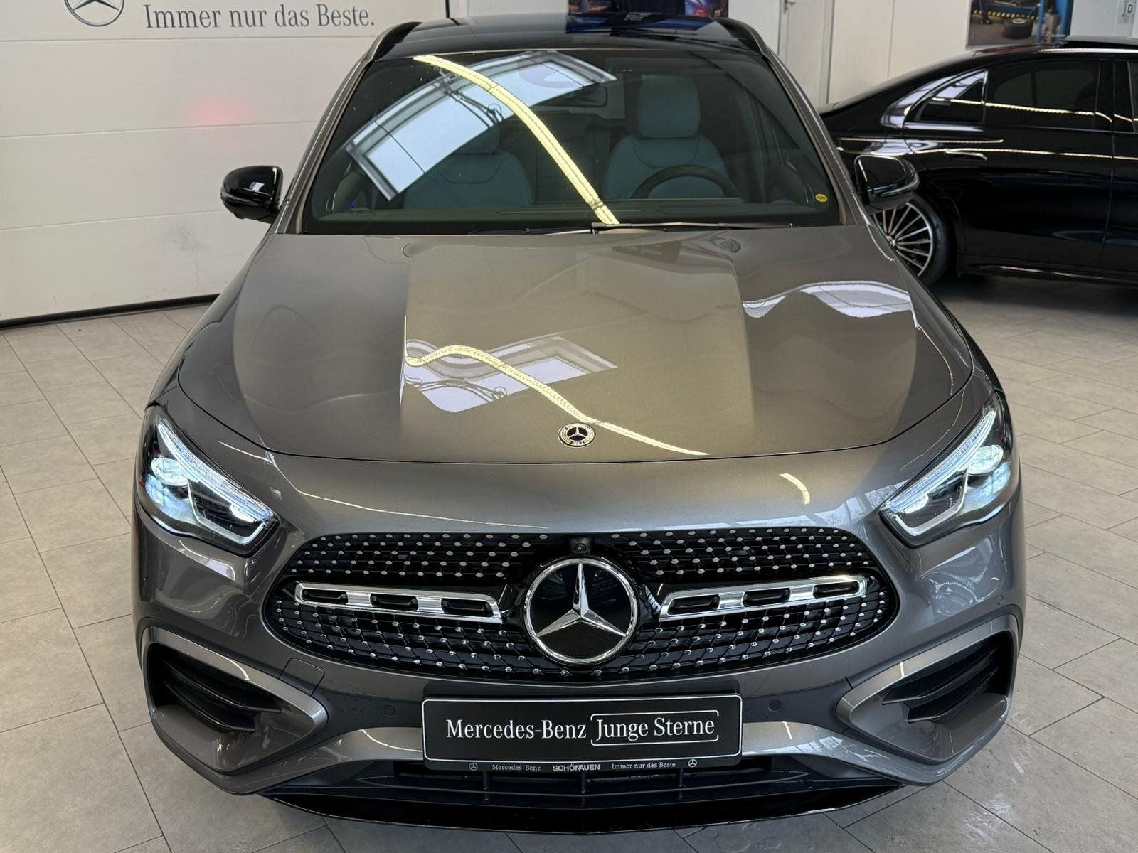 Fahrzeugabbildung Mercedes-Benz GLA 220 d 4M AMG DISTR+PANO+BURM+MEMORY+HUD+EDW