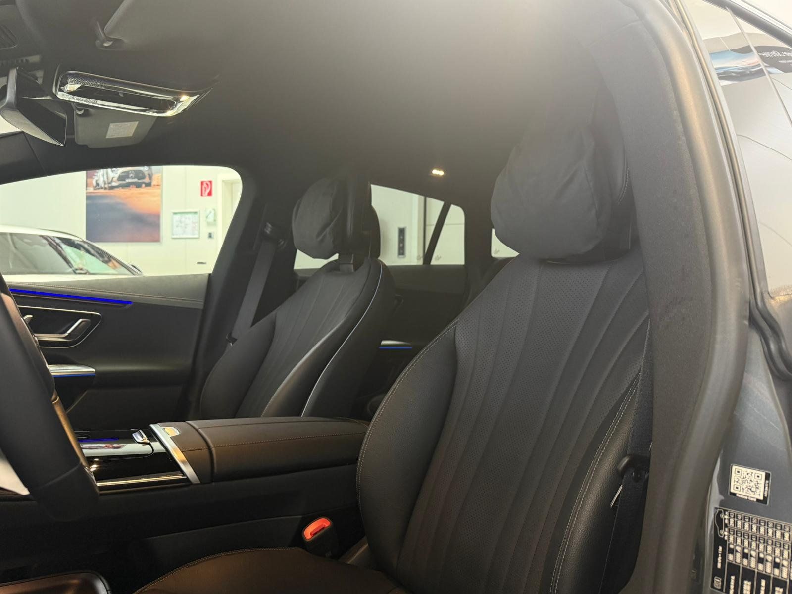 Fahrzeugabbildung Mercedes-Benz EQE 300 ELECTRIC ART DISTR+HUD+BURM+AIRMATIC+EDW