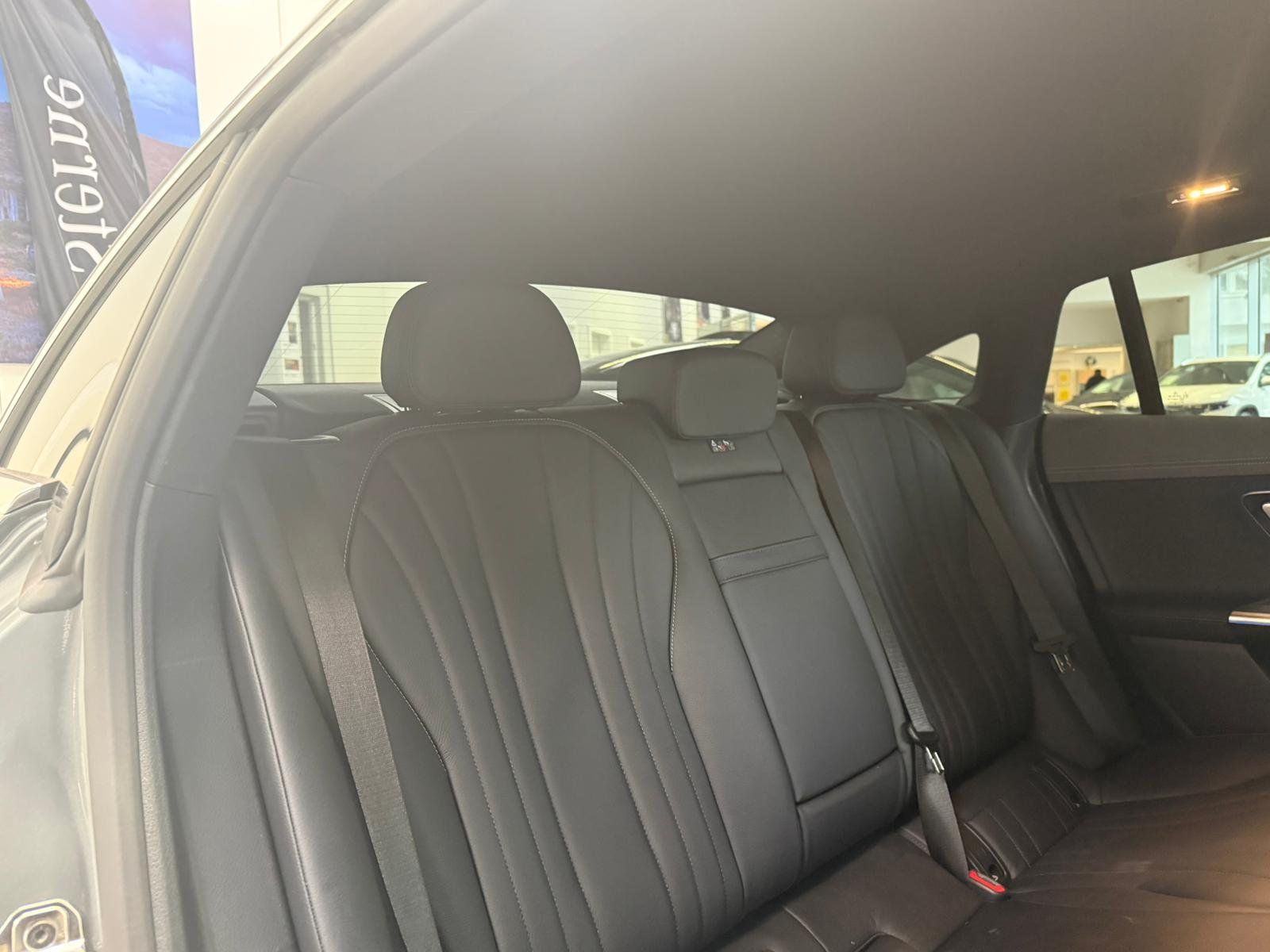 Fahrzeugabbildung Mercedes-Benz EQE 300 ELECTRIC ART DISTR+HUD+BURM+AIRMATIC+EDW