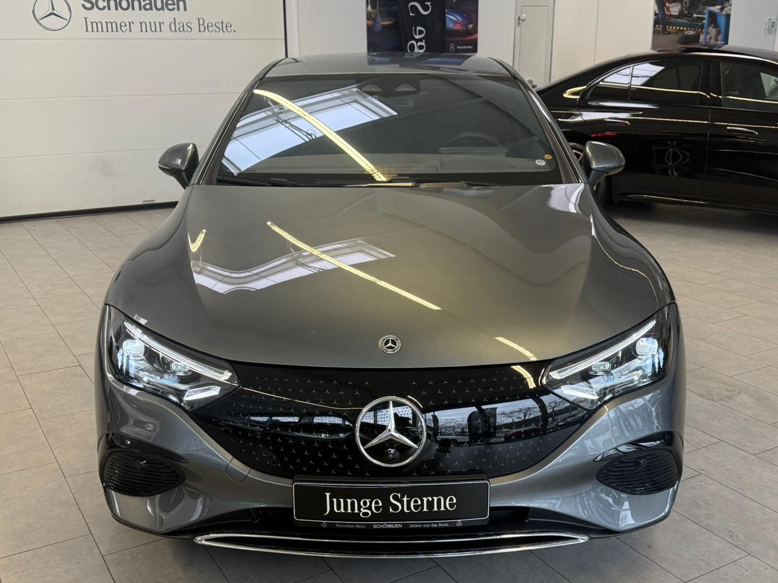 Fahrzeugabbildung Mercedes-Benz EQE 300 ELECTRIC ART DISTR+HUD+BURM+AIRMATIC+EDW