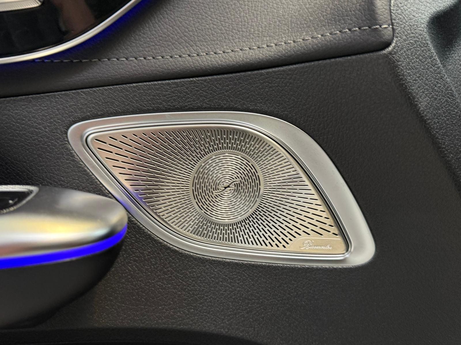 Fahrzeugabbildung Mercedes-Benz EQE 300 PREMIUMPLUS+PANO+DISTR+BURM+MEMORY+HUD