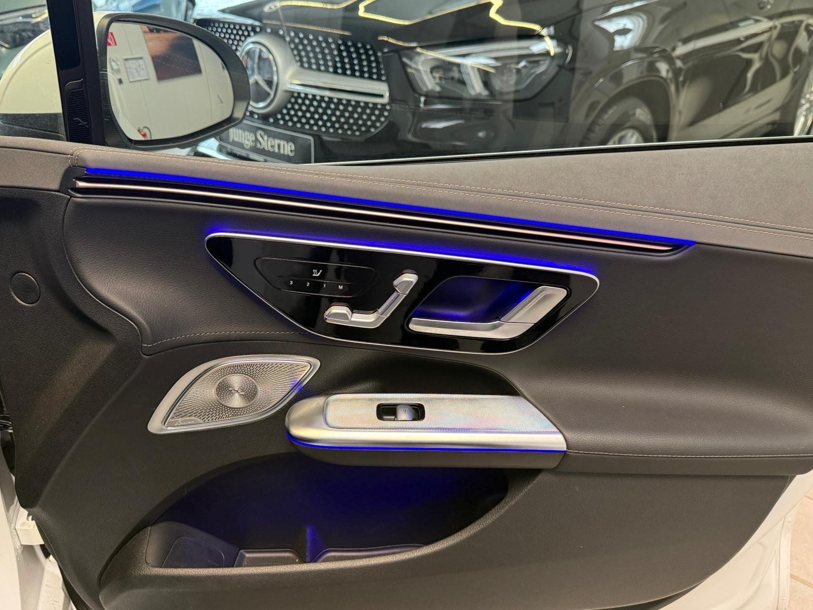 Fahrzeugabbildung Mercedes-Benz EQE 300 PREMIUMPLUS+PANO+DISTR+BURM+MEMORY+HUD