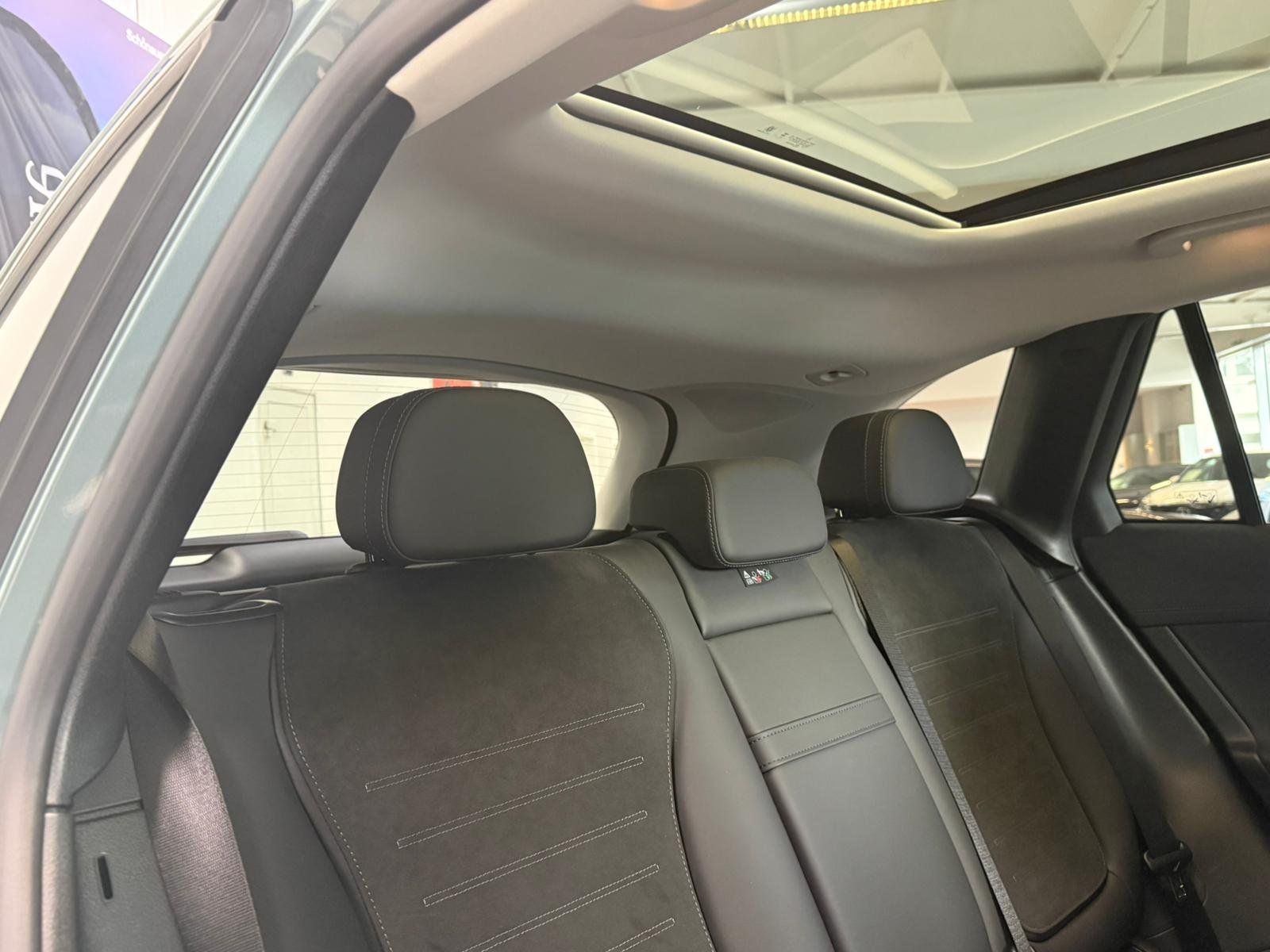 Fahrzeugabbildung Mercedes-Benz GLC 300 4M AMG BURM+PANO+AHK+HUD+MEMORY+KEYLESS